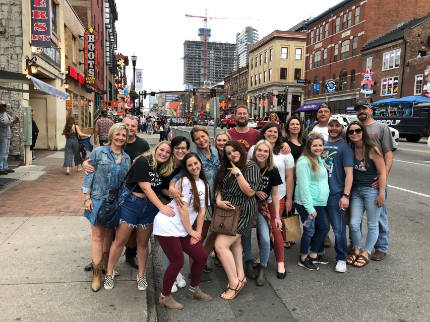 Nashville: The Ville All-Inclusive Pub Crawl - Live music and the Nashville bar scene
