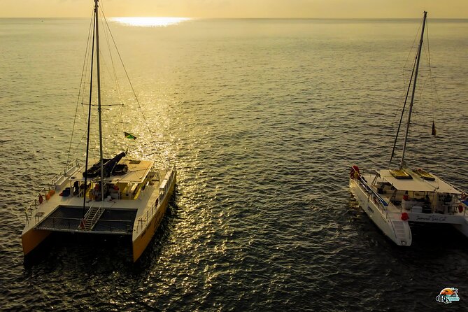 Negril Catamaran: Adults Sunset Party with Drinks & DJ - Setting out from Margaritaville Negril at 2:30 pm