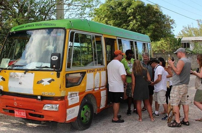 Negril One Love Bus Bar Crawl - Comfort, group size, and the practical trade-offs