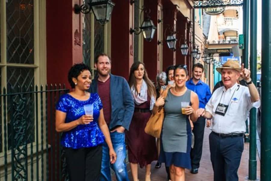 New Orleans: Afternoon Cocktail Walking Tour with Drinks - Absinthe, legends, and the old pirate hangout