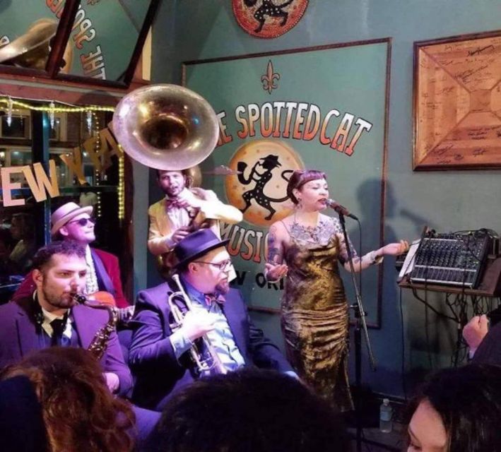 New Orleans: Frenchmen Street VIP Live Music Pub Crawl - Moving between four different club moods