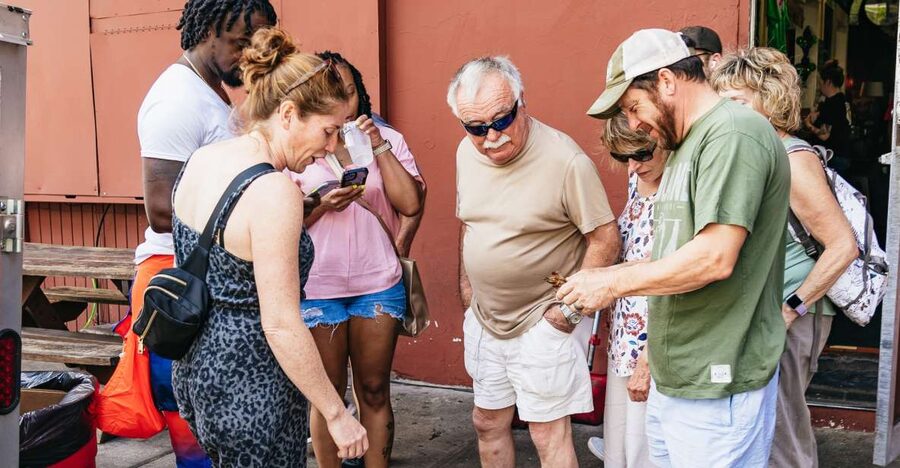 New Orleans: Garden District Food, Drinks & History Tour - Why this Garden District food tour works