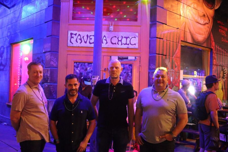 New Orleans: Ghost and Haunted Pub Crawl Tour with Free Shot - Lalaurie Mansion and the darker side of New Orleans