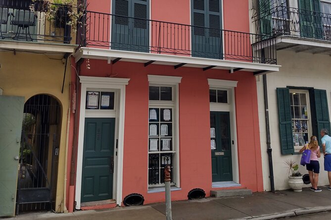 New Orleans Original True Crime Pub Crawl - What the $29 price really covers