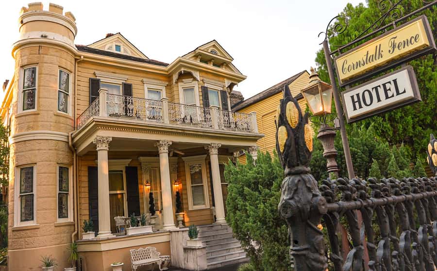 New Orleans: True Crime Pub Crawl - A true crime walk through New Orleans after dark