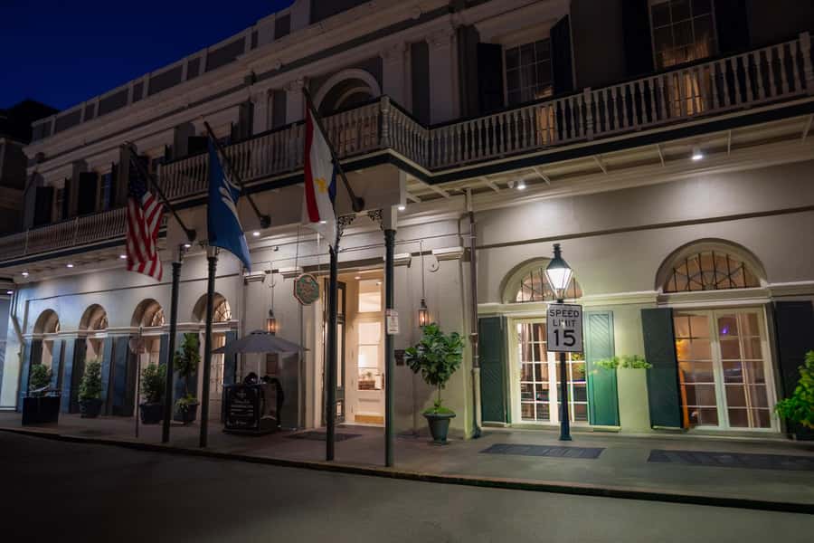 New Orleans: True Crime Pub Crawl - What happens at the pub stops