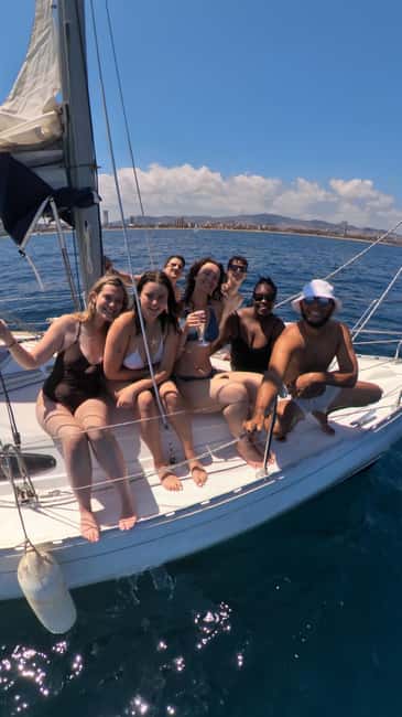 New Sailing / Boat Tour with Free Drinks and Tapas - What two hours really gives you