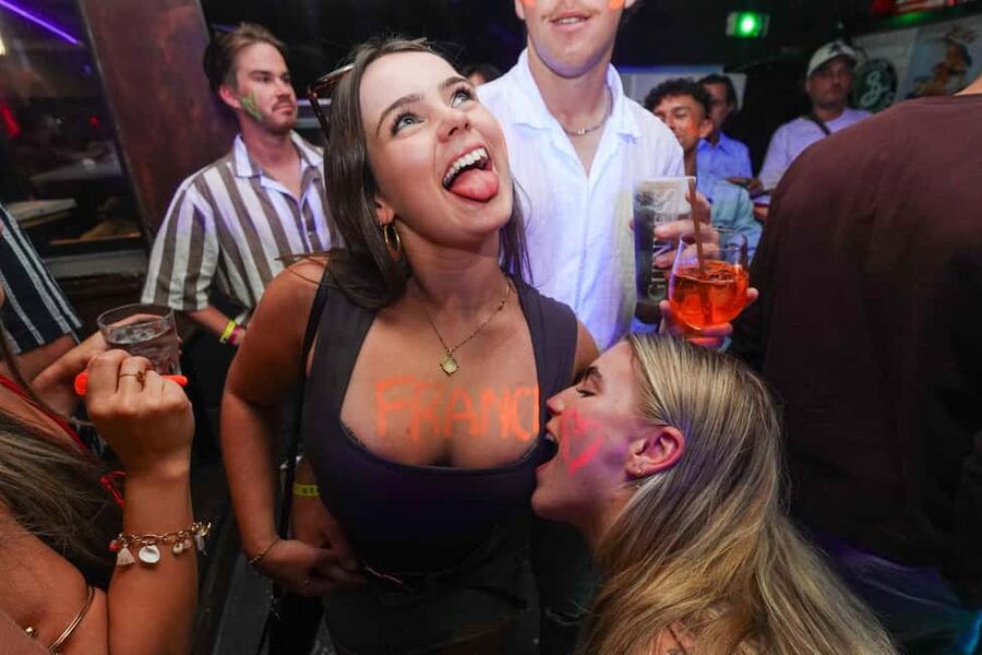 New Year’s Eve Party: Pub Crawl Nice with VIP Entry in Club - A useful option for solo visitors and couples