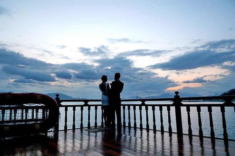 Nha Trang: Romantic Sunset Cocktails and Dinner Cruise - Who should book this Nha Trang cruise