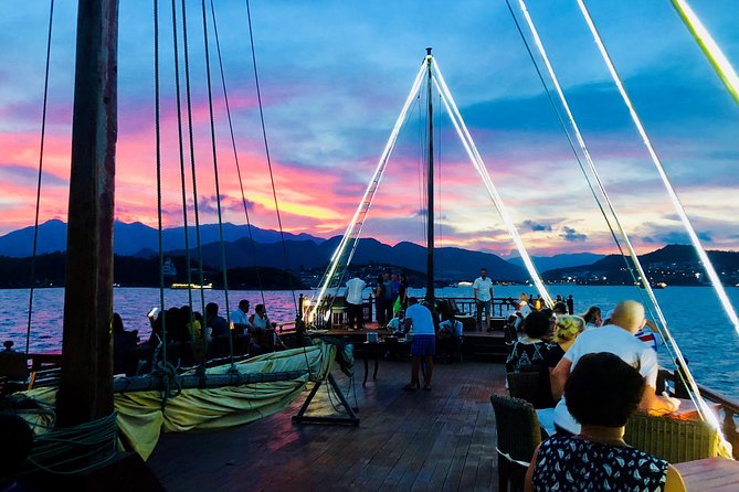 Nha Trang Sunset Cocktails and Dinner Cruise - Who will enjoy this Nha Trang cruise most