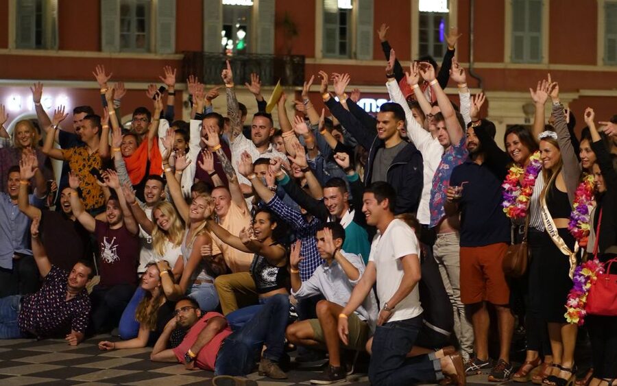 Nice: Ultimate Party Bar Crawl Free Shots & VIP Club Entry - Should you book the Nice bar crawl?