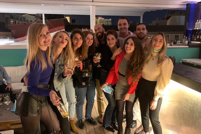 Nightlife Tour - Barcelona Bar Crawl with Flamingos - Starting at The Shamrock Bar at 10 p.m.