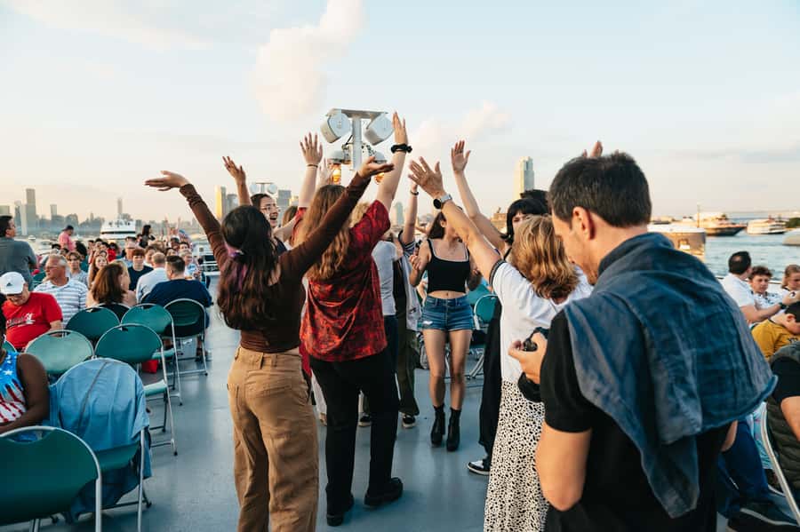 NYC: 4th of July Fireworks Party Cruise with Buffet & Drinks - The route from Midtown to the harbor