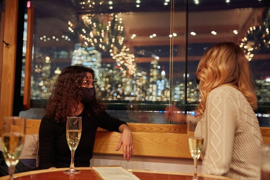 NYC: City Lights Yacht Cruise with Drink Included - Boarding at Chelsea Piers and settling into the yacht