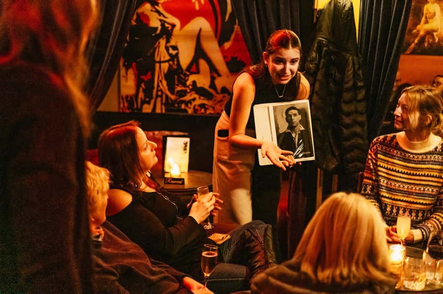 NYC: Speakeasy Drinks and Prohibition History Tour - Stop one: a bar linked to gangsters and bootleggers
