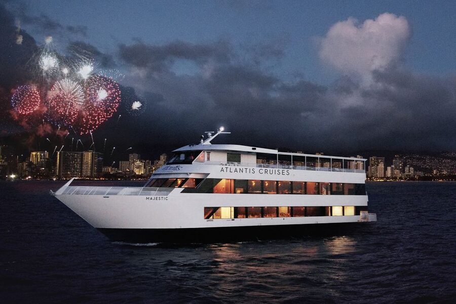 Oahu: Friday Night Fireworks Cocktail Cruise - Boarding at Aloha Tower for a Waikiki evening
