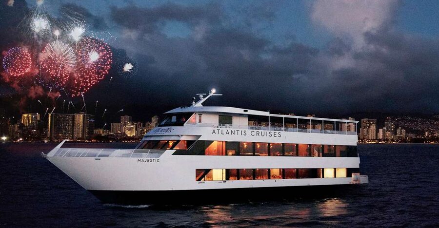 Oahu: Friday Night Fireworks Cocktail Cruise - Sunset colors, city lights, and the Oahu coast