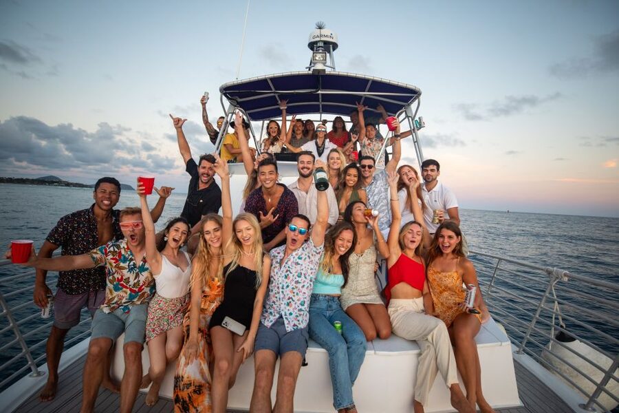 Oahu: Premium Waikiki Sunset Party Cruise with Live DJ - Is $80 a fair price?