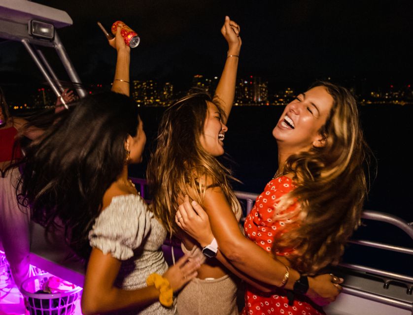 Oahu: Premium Waikiki Sunset Party Cruise with Live DJ - Practical advice before you book