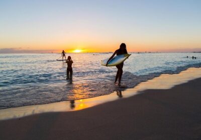 Oahu’s Waikiki Coast: Moana’s Sunset Cocktail Sail