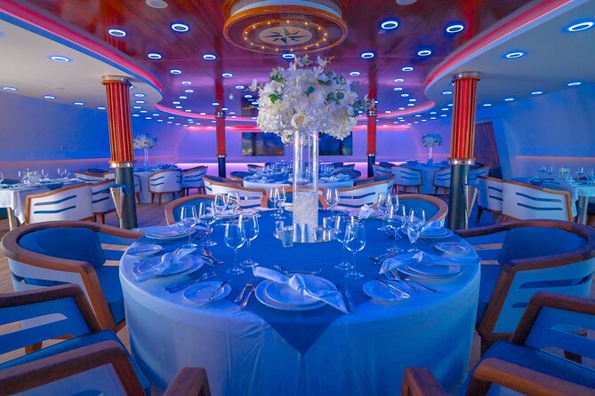 Ocean Vision: Show & Dance Night with buffet, open bar & transfer - Buffet dinner: good value, with a few limits