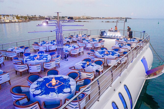 Ocean Vision: Show & Dance Night with buffet, open bar & transfer - Who gets the best value at $95.58?
