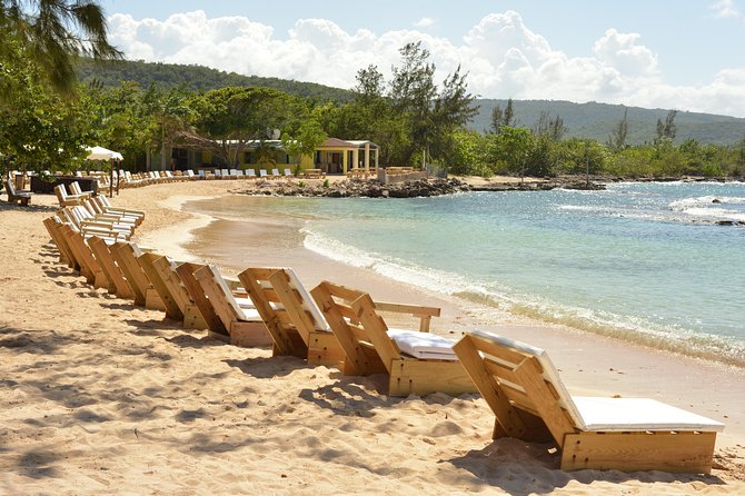 Ocho Rios: Bamboo Beach Club with Specialty Lunch & Cocktails - The most useful packing list