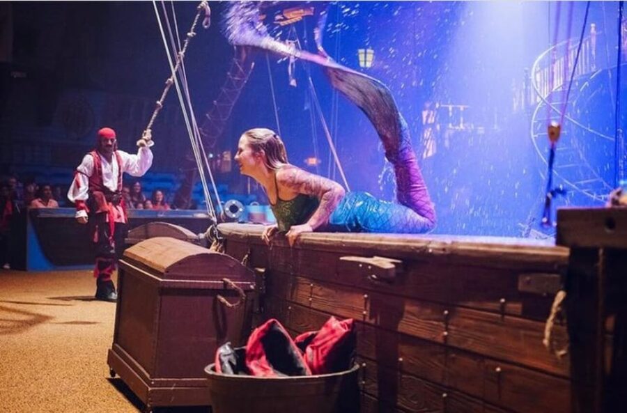 Orlando: Pirates Adventure Dinner Show with Drinks - Who will enjoy this pirate dinner most?
