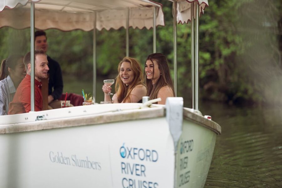 Oxford: Evening Sightseeing River Cruise with a Cocktail - Key points at a glance