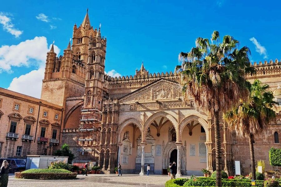 Palermo: City Walking Tour & Street Food Tasting with Drink - The Capo Market experience