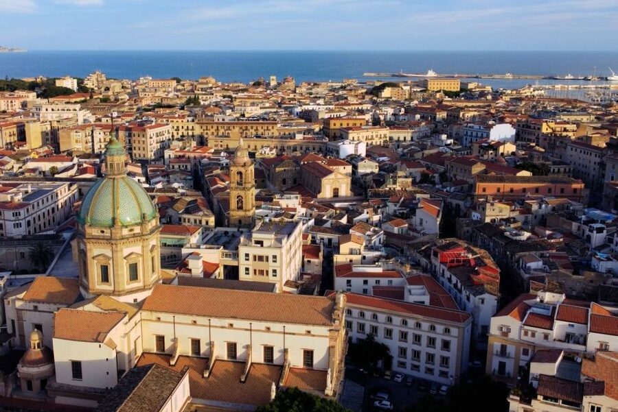 Palermo: City Walking Tour & Street Food Tasting with Drink - The Cathedral, Quattro Canti, and Fontana Pretoria