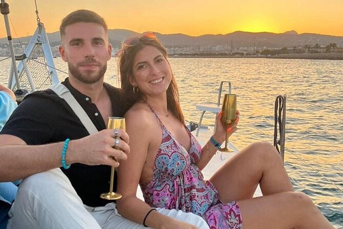 Palma: 2-Hour Sunset Catamaran Cruise with Drinks - Setting out from La Lonja Marina Charter