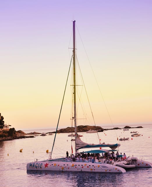 Palma de Mallorca: Sunset Sailing Catamaran Trip with Drink - Sunset light, music, and the mood onboard