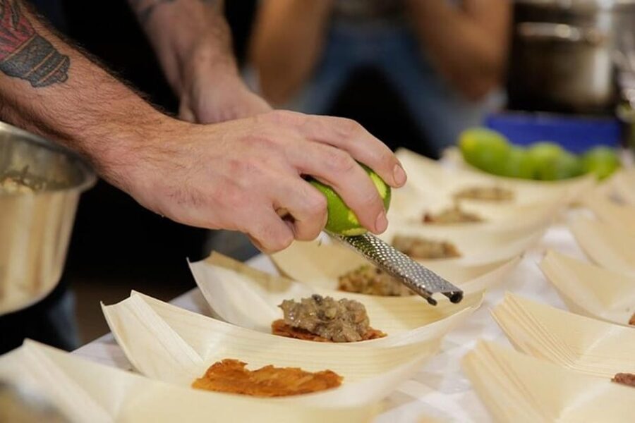 Palma: Mediterranean Cooking Class with Drinks - The cooking is shared, not individual