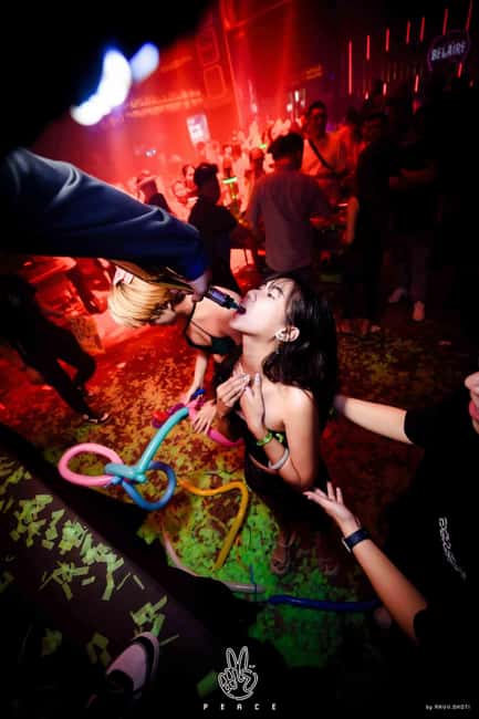 Paris After Dark: Speakeasy, Cocktails, Local Bars & Clubs - The 11th Arrondissement: Cocktails Behind Ordinary Doors