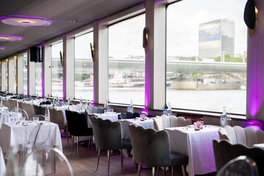 Paris: Bastille Day Fireworks Dinner Cruise with Drinks - The 8 p.m. Seine departure