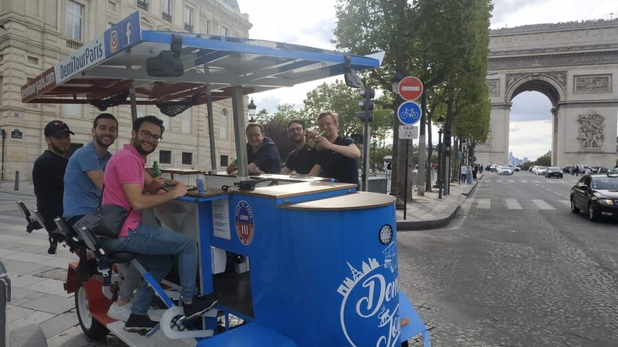 Paris: Beer Bike Bar With Drinks Included - Why the Private Group Matters