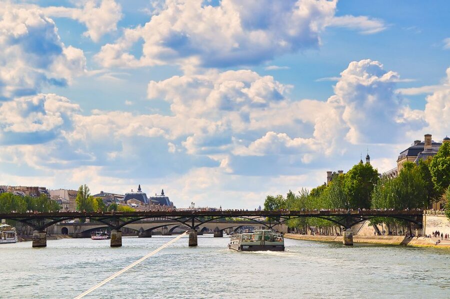 Paris: Day or Sunset Cruise with Drink, Ice Cream or Dessert - Grand Palais and Palais de Chaillot