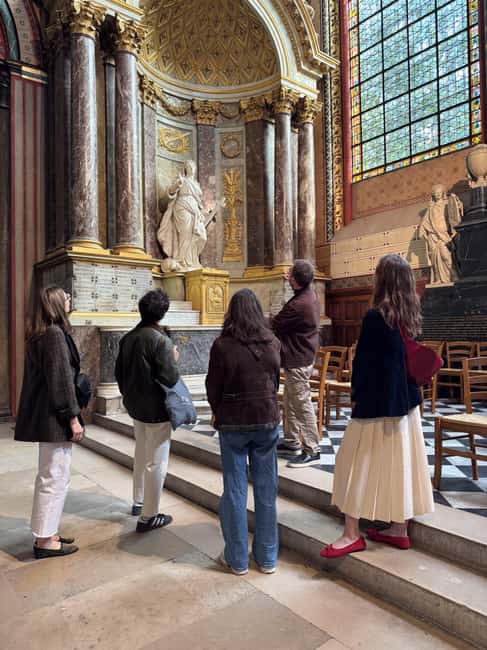 Paris: Historic Churches Walking Tour with Drink - Starting among the quiet lanes of Saint-Germain