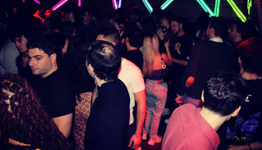 Paris: Latin Quarter Guided Pub Crawl to Bars and Clubs - What the $14 ticket really includes