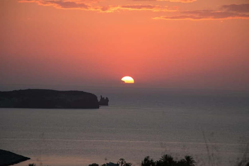 Paros: Sunset Boat Trip with Soft Drinks and Local Wine - Finding Pounda Port without fuss