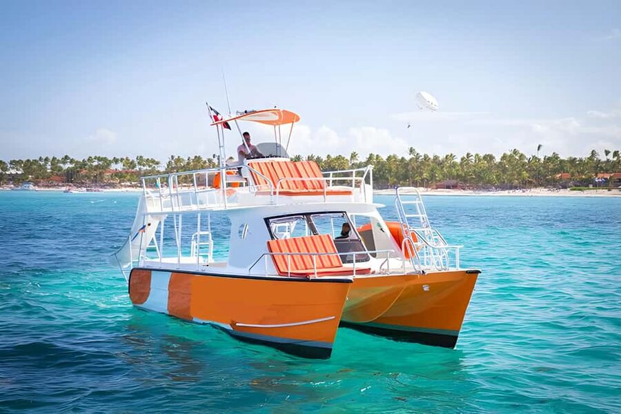 Party Boat Catamaran Excursion with snorkeling, BBQ & music - The first snorkeling stop