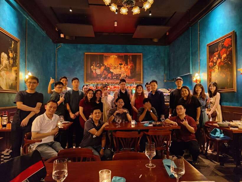 Party Singapore Bespoke Pub Crawl - Is $30 good value?