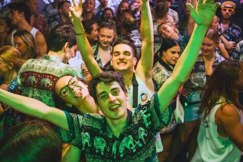 Phnom Penh Pub Crawl with Free Mad Monkey Singlet - Starting at Mad Monkey at 7:00 PM