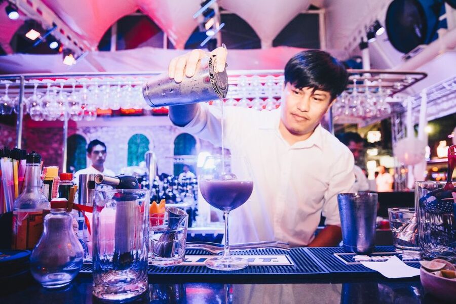 Phuket: Bar Crawl Tour - Booking advice for a smoother night