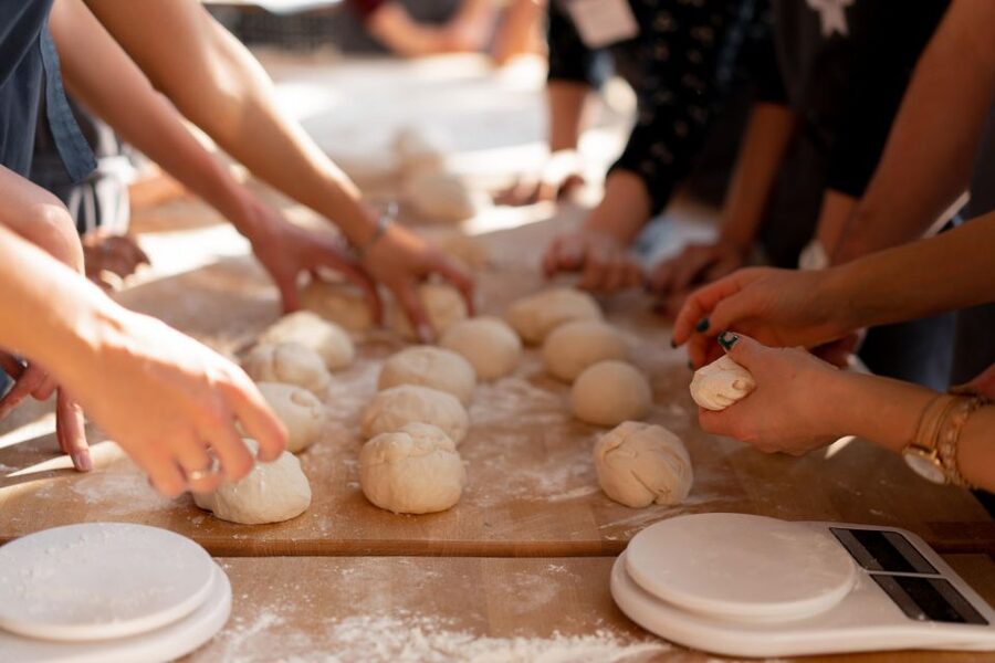 Polignano a Mare: Pasta Making Cooking Class with Drink - A lesson that includes Puglian culture