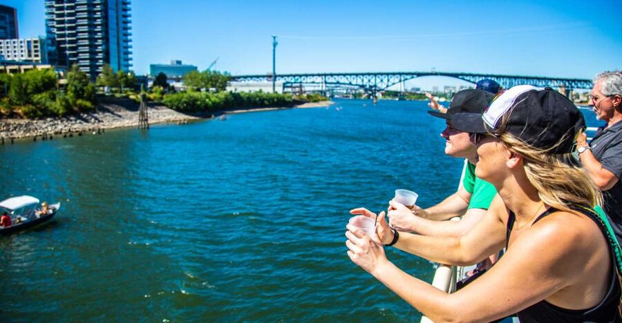 Portland: Happy Hour Sightseeing Cruise - The route south to Waverly Country Club