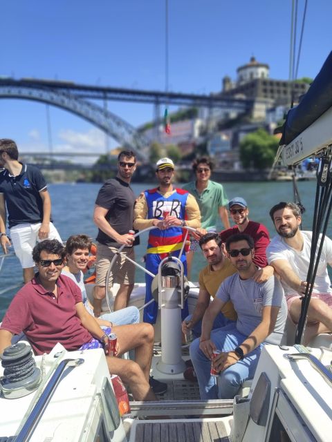 Porto: Charming Sailboat Bachelor Party with drinks - Who will enjoy this boat party most