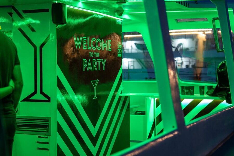 Porto: Douro River Party Boat with Sunset Option & 6 Bridges - Who will enjoy the boat most
