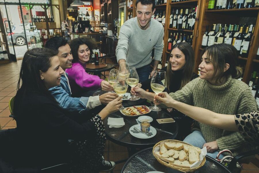 Porto: Evening Local Food Crawl with Drink Pairings - Port, wine, beer, and spirits in one evening